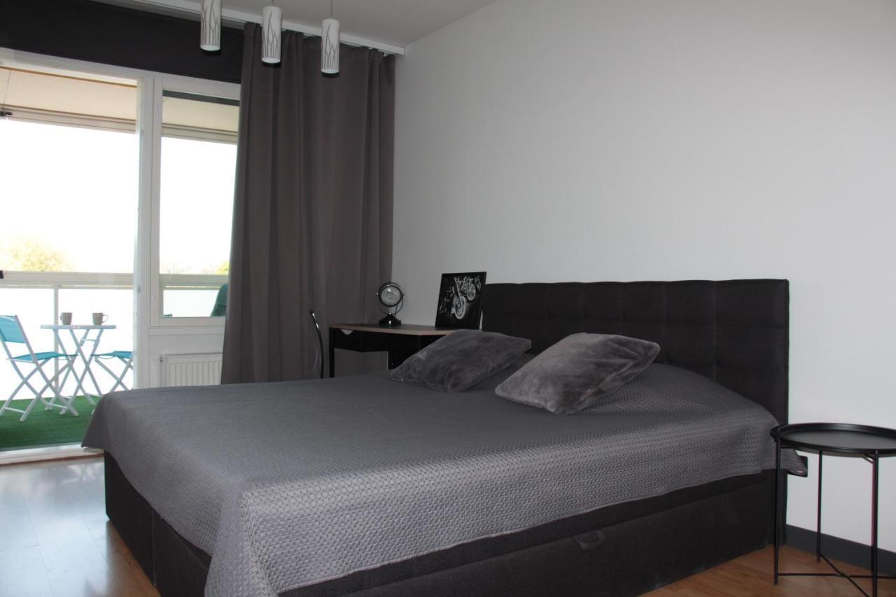 New Modern 4-Room Apartment With Big Balcony And Undeground Parking In Center Of Reval Exterior foto