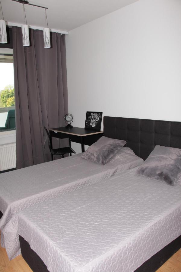 New Modern 4-Room Apartment With Big Balcony And Undeground Parking In Center Of Reval Exterior foto