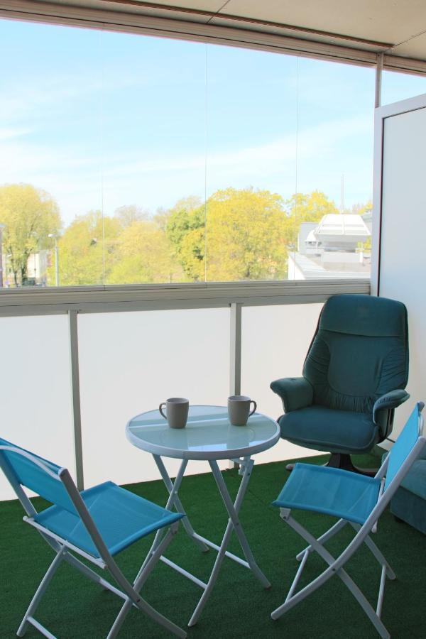 New Modern 4-Room Apartment With Big Balcony And Undeground Parking In Center Of Reval Exterior foto
