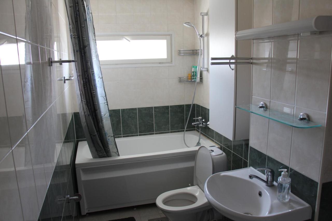 New Modern 4-Room Apartment With Big Balcony And Undeground Parking In Center Of Reval Exterior foto